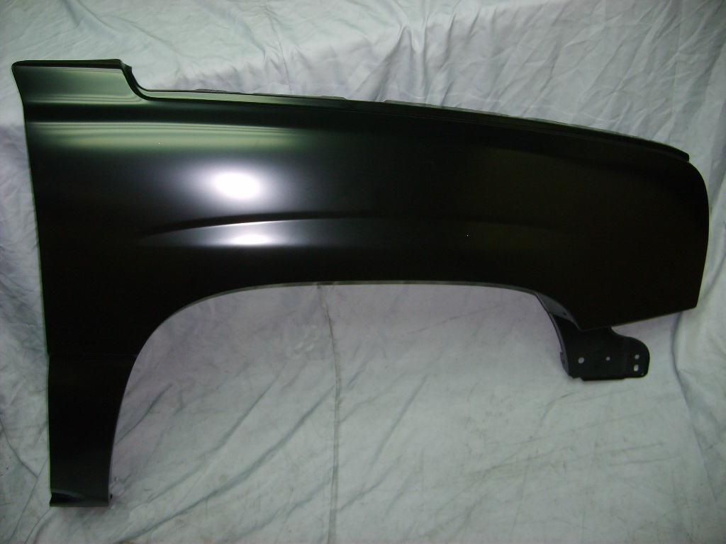 AVALANCHE 03-06 Right FENDER Without BODY CLA =01713