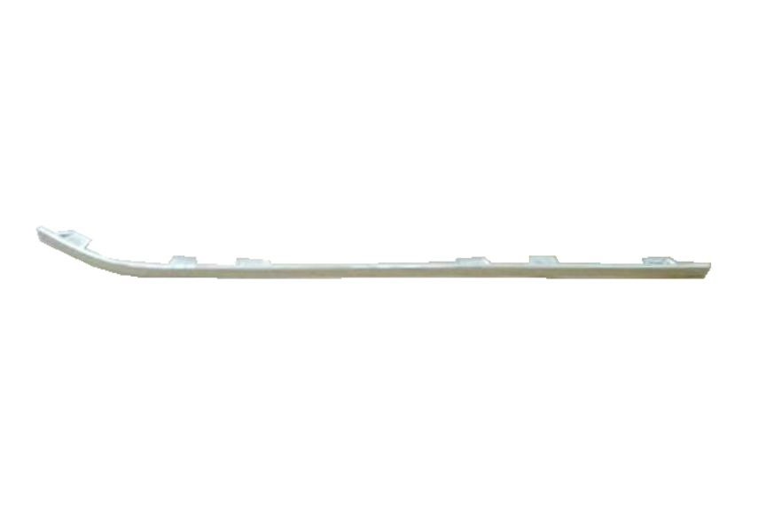 300 05-10 Right Front Bumper STRIP With 3 5LT ENG Chrome