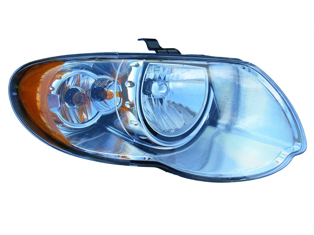TOWN&CNTRY 05-07 Left Headlight Assembly With 119 W B"