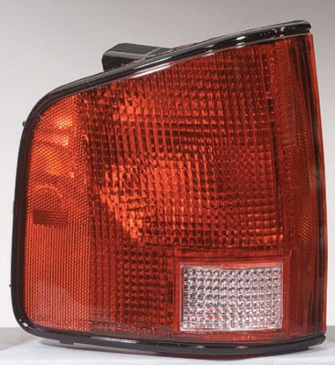S10/GMC PU 94-04 Left TAIL LAMP =HOMBRE 96-00