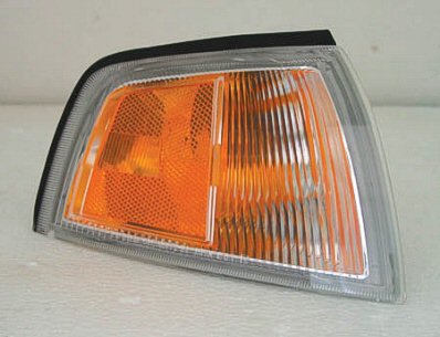 MIRAGE 97-01 Right PK S MARKER LAMP (COUPE)