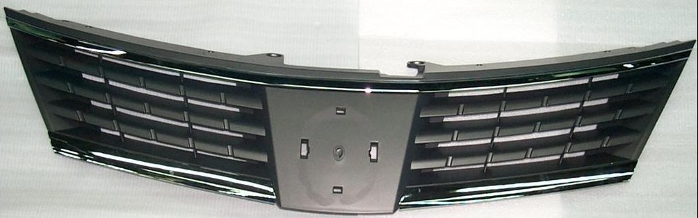 VERSA 07-09 Grille Sedan /HatchBack GARY With Chrome Molding