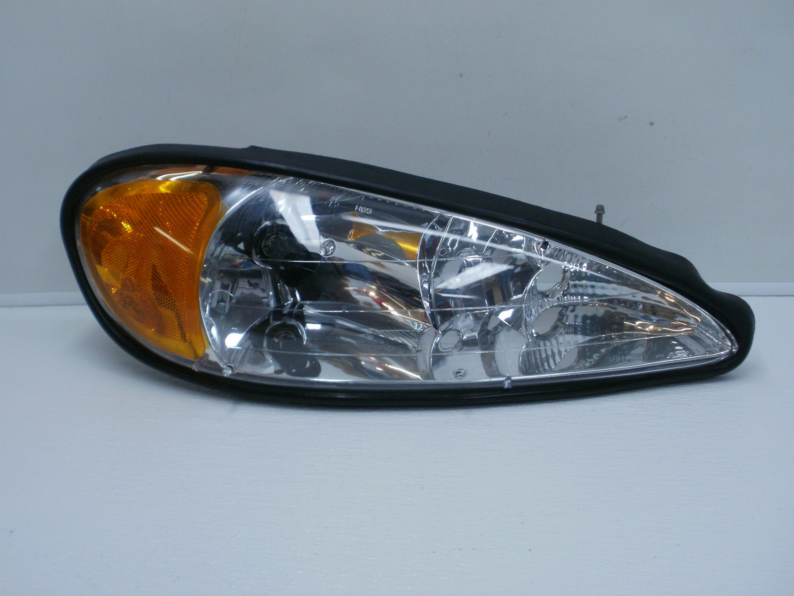GRAND AM 99-05 Right Headlight Assembly
