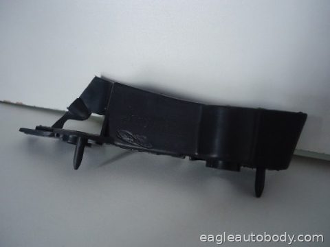 A4 09-12 RT FT COVER RETAINER AU1033101