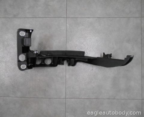 A3 06-13 RT HEADLAMP BRACKET AU2509108