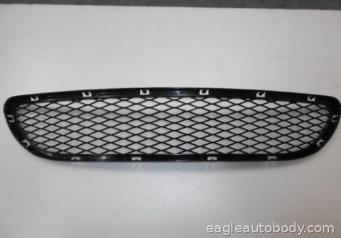 328I 09-10 FT LOWER GRILLE*E90; 3.0L GAS ENG/ BM1036126