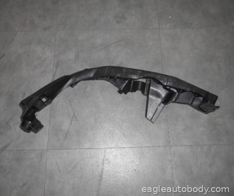 323I 06-08 LT HEADLAMP BRACKET*E90; SDN BM2508102