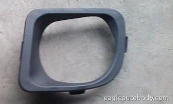 PT.CRUISER 06-10 RT.FOG LAMP BEZEL*W/FOG HOLE 06929-2A