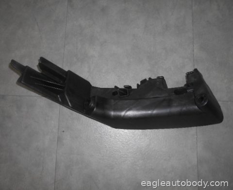 GD.CHEROKEE 17-21 LT.SIDE UPPER COVER SUPPORT 04488.16