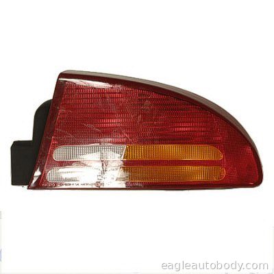 INTREPID 98-04 RT TAIL LAMP P5117