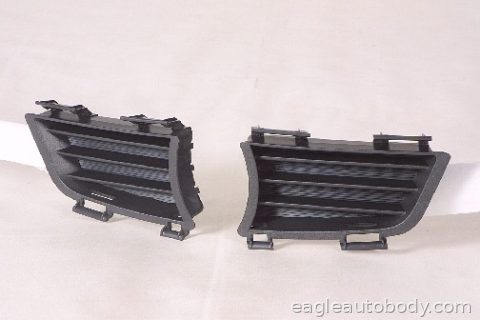 VIBE 05-08 LT LOWER BUMPER GRILLE*OUTER 02949-4