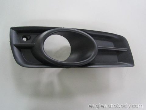 CRUZE 11-15 RT FT BUMPER INSERT*FOG LAMP BEZE GM1039133