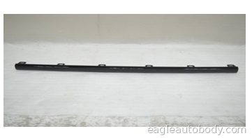 TERRAIN 17-17 RR BUMPER MOLDING*CENTER; GLOSS GM1144123