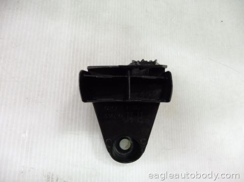 ES350 07-12 RT RR COVER RETAINER LX1133108