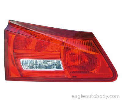IS250/350 06-08 RT INNER TAIL LAMP*ON DECKLID P10369