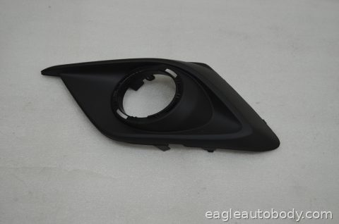 MAZDA*3 14-16 LT.FOG LAMP BEZEL*W/FOG*BLK*W/ 08124.11K