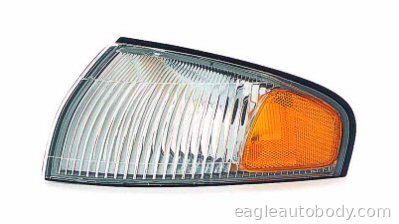 626 98-99 LT PK/SIDEMARKER LAMP P8212