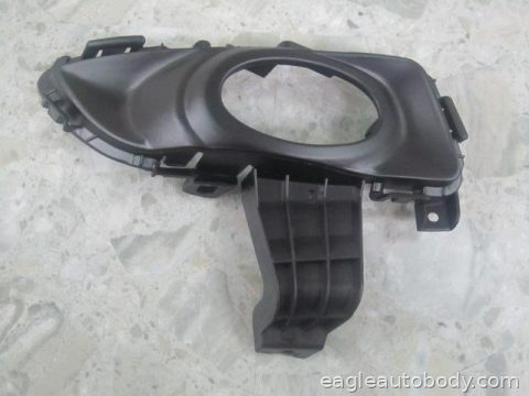 3 04-06 RT FOG LAMP BRACKET*SDN; STD TYPE MA2603100