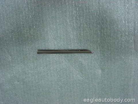 C300 08-11 RT FT FENDER SIDE MOLDING MB1293115