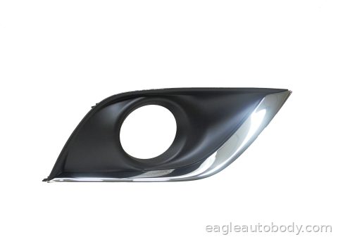 VERSA 15-19 RT.FOG LAMP BEZEL*SDN*W/FOG HOLE* 07727-4E
