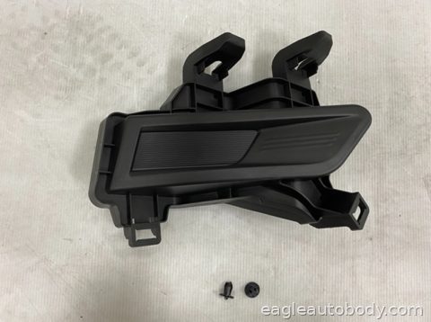 KICKS 18-20 RT FT BUMPER INSERT*FOG LAMP OPEN NI1039167