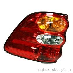 SEQUOIA 01-04 RT CORNER TAIL LAMP*ON BODY*NSF P9329