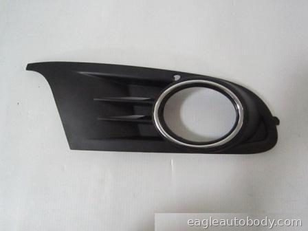 GOLF 10-14 RT FT BUMPER INSERT*FOG LAMP BEZEL VW1039109
