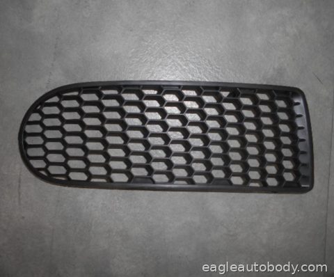 BEETLE 06-10 RT FT BUMPER INSERT*OUTER GRILLE VW1039150